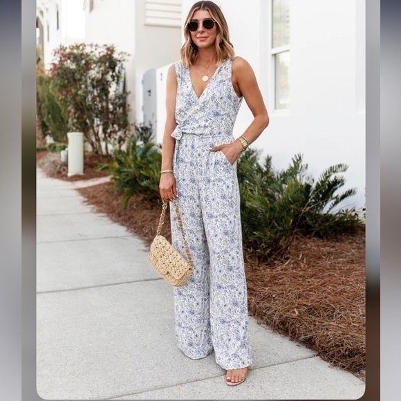 Splendid Pants - NWT Splendid x Cella Jane Blog printed surplus jumpsuit